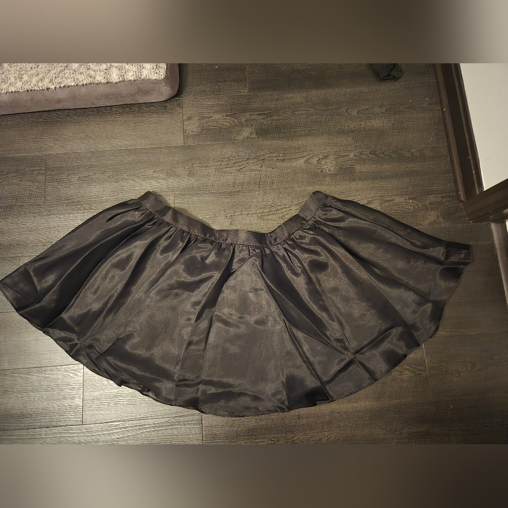 Selkie Caviar Cocktail Skirt 5x NWT